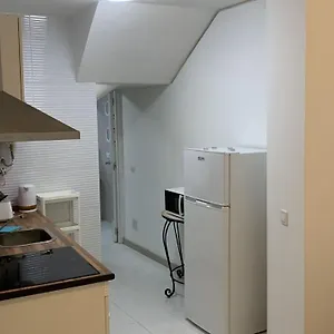 Estupendo Estudio Al Lado De Plaza La Merced Apartamento